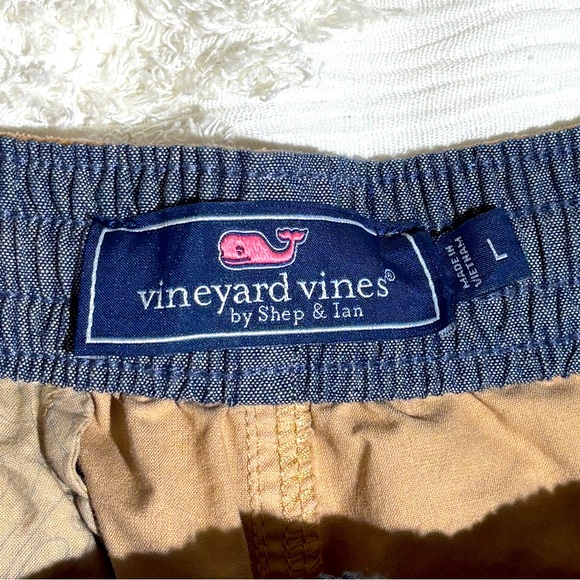 Vineyard Vines Pull-On corduroy pants, size Large, color ivy gold. Worn 2 times - Picture 3 of 3